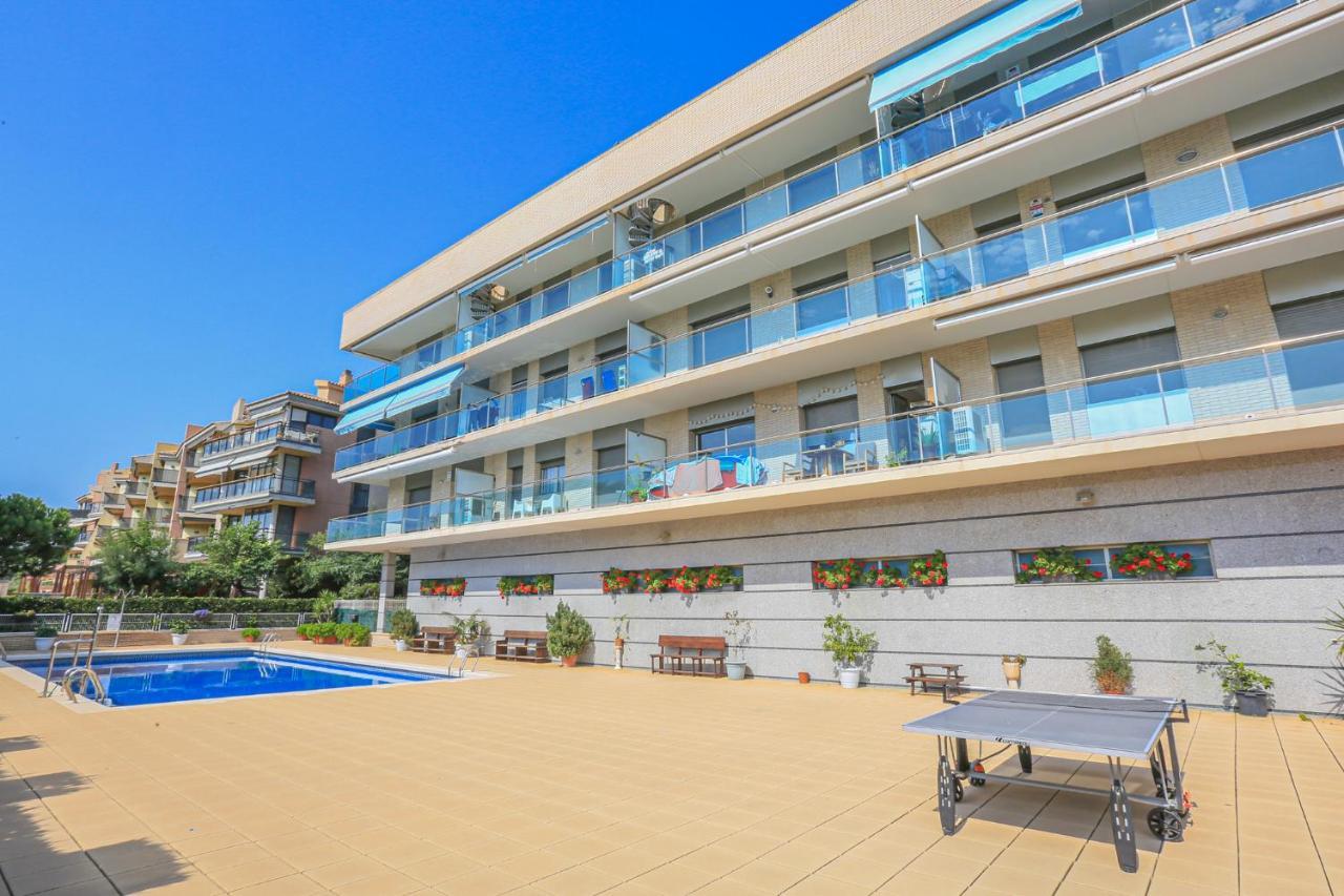 Torresol 10 - 3 9 Atico - Only Families Apartment กัมบริลส์ ภายนอก รูปภาพ