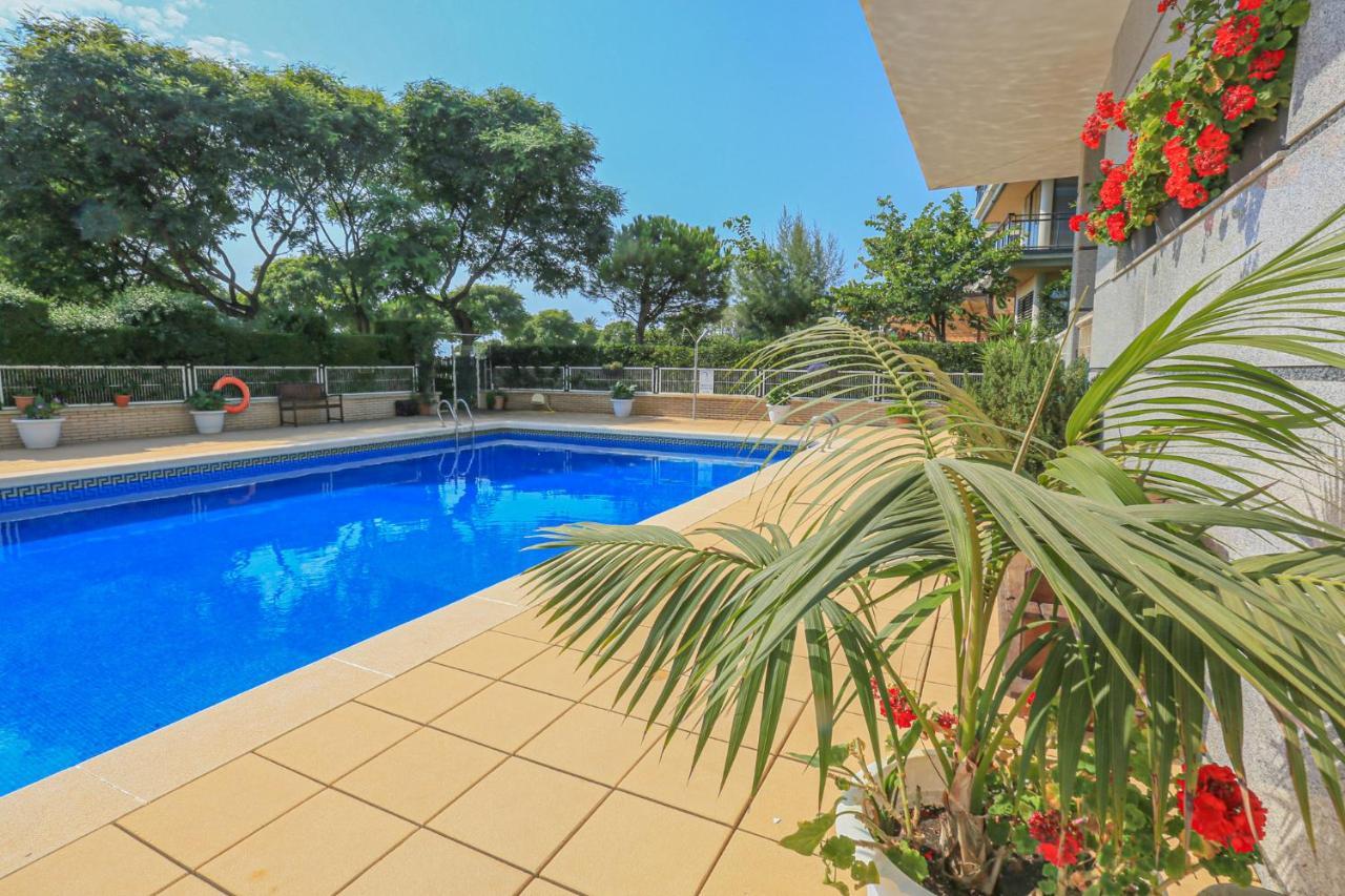 Torresol 10 - 3 9 Atico - Only Families Apartment กัมบริลส์ ภายนอก รูปภาพ