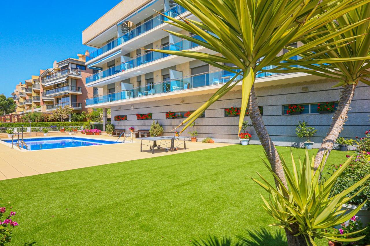 Torresol 10 - 3 9 Atico - Only Families Apartment กัมบริลส์ ภายนอก รูปภาพ